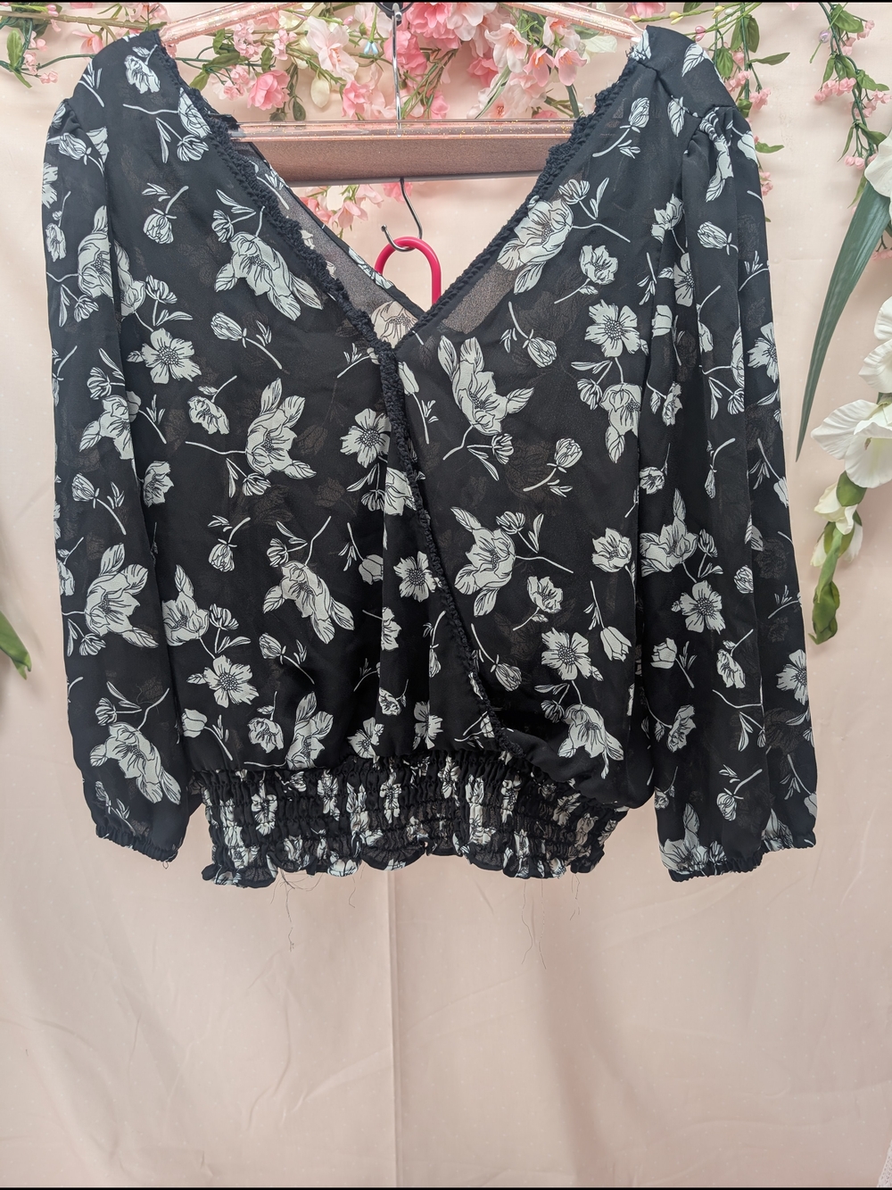 BCX Black & White Floral V-Neck Smocked Hem Blouse
